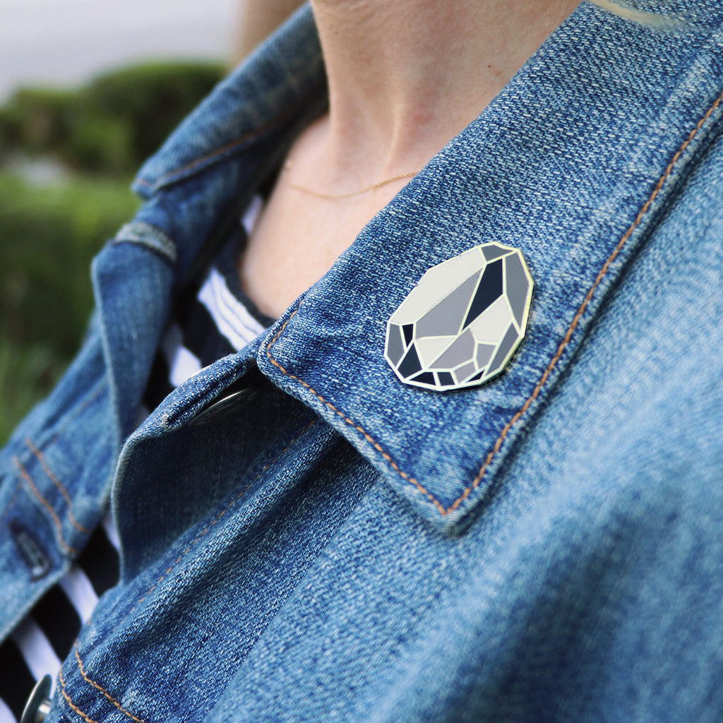 Bossamarine Fantasy Stone Pin & Card Em & Friends